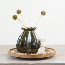 Load image into Gallery viewer, Poppy Bud Vase