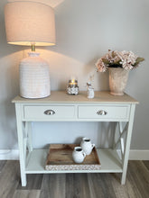 Load image into Gallery viewer, Tea Light Holder With Flower Base