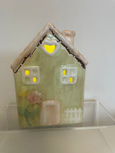 Load image into Gallery viewer, Ceramic House.