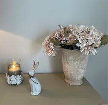 Load image into Gallery viewer, Tea Light Holder With Flower Base