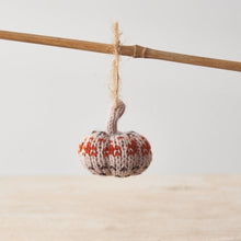 Load image into Gallery viewer, Knitted Pumpkin