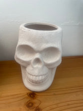 Load image into Gallery viewer, 🎃Skull Planter
