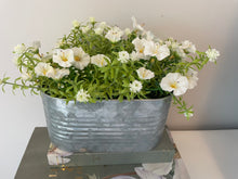 Load image into Gallery viewer, White Floral Tin Pot
