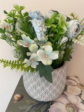 Load image into Gallery viewer, Blue Floral Pot

