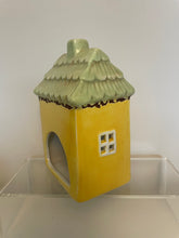 Load image into Gallery viewer, Ceramic House.
