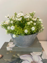 Load image into Gallery viewer, White Floral Tin Pot
