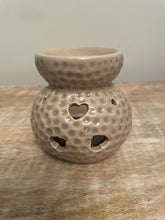 Load image into Gallery viewer, Heart Ceramic Wax Burner.

