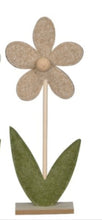Load image into Gallery viewer, Felt Flower.
