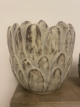 Load image into Gallery viewer, Artichoke Style Plant Pot
