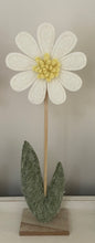 Load image into Gallery viewer, Felt Flower.
