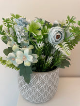 Load image into Gallery viewer, Blue Floral Pot
