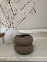 Load image into Gallery viewer, Brown textured Stone Sculptured Vase
