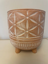 Load image into Gallery viewer, Flower Pattern Terracotta Plant Pot
