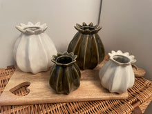 Load image into Gallery viewer, Poppy Bud Vase
