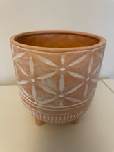 Load image into Gallery viewer, Flower Pattern Terracotta Plant Pot

