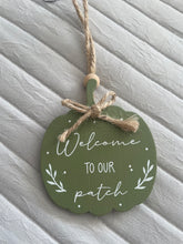 Load image into Gallery viewer, 🎃Wooden Hanging Autumn Decoration
