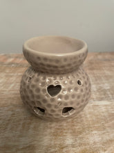 Load image into Gallery viewer, Heart Ceramic Wax Burner.

