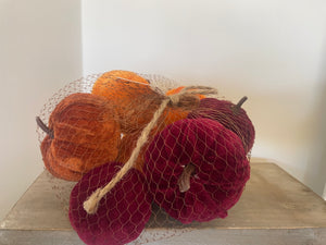 🎃 Bag Of Velvet Pumpkins