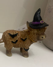 Load image into Gallery viewer, Highland Cow Ornament.
