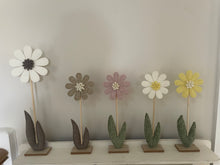 Load image into Gallery viewer, Felt Flower.

