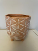 Load image into Gallery viewer, Flower Pattern Terracotta Plant Pot

