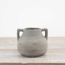 Load image into Gallery viewer, Ceramic Vase.
